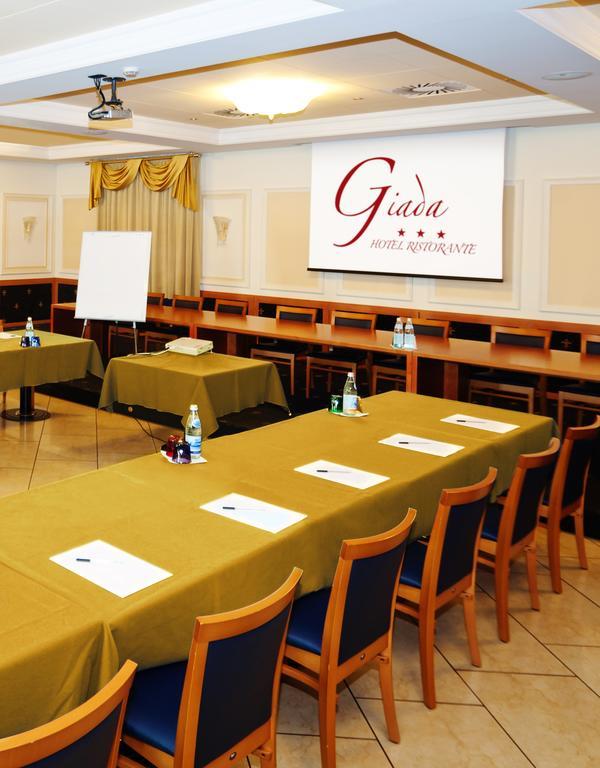 Hotel Ristorante Giada 그루몰로 델레 아바데세 외부 사진