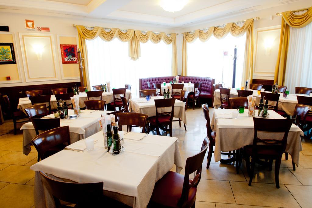 Hotel Ristorante Giada 그루몰로 델레 아바데세 외부 사진